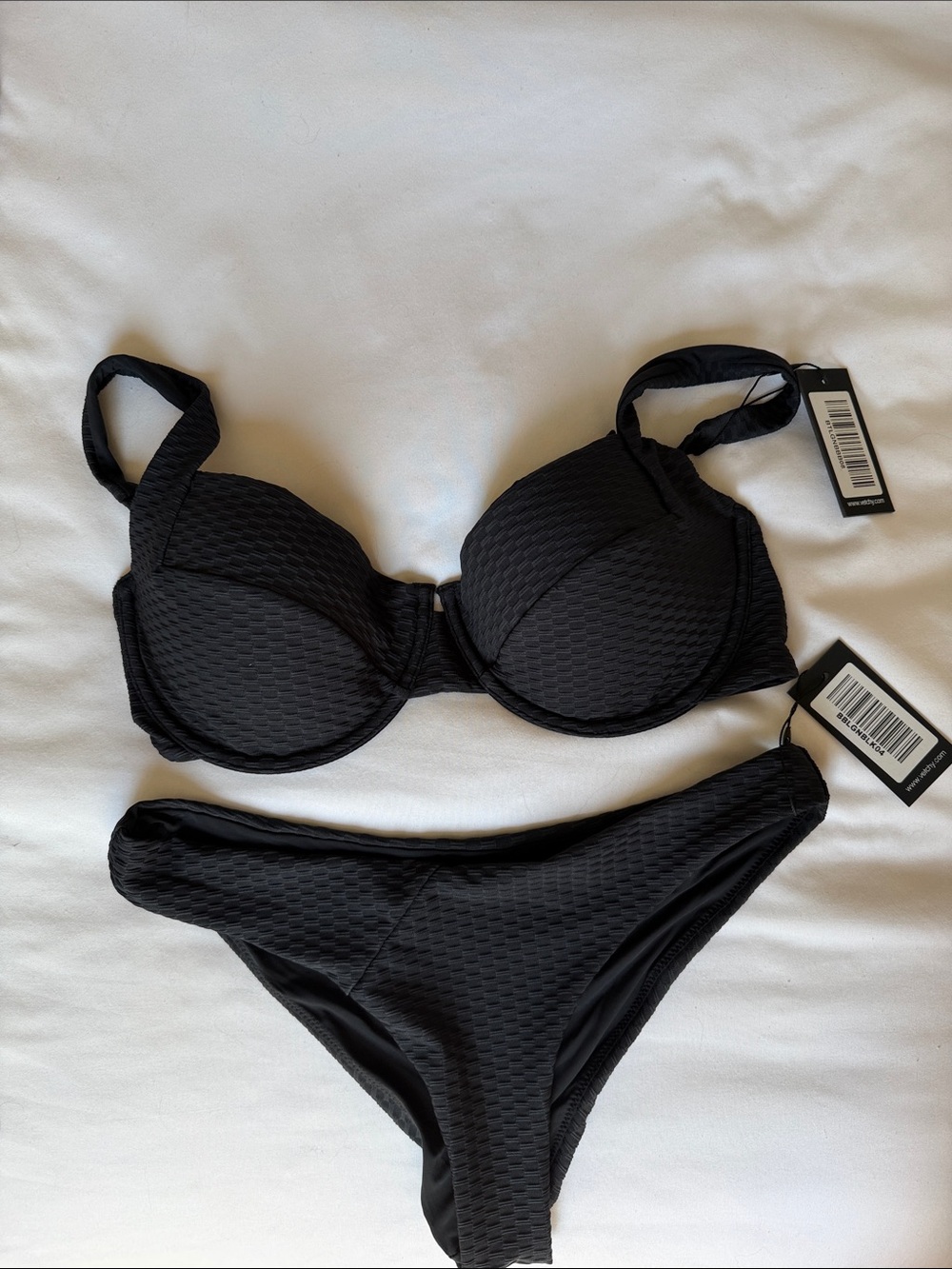 Vetchy Black Underwire Bikini Set - Picture 7 of 7